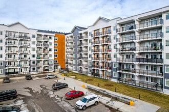 49th Battalion Apartments in Edmonton, AB - Building Photo - Building Photo