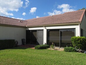 5890 Parkwalk Cir W in Boynton Beach, FL - Building Photo - Building Photo