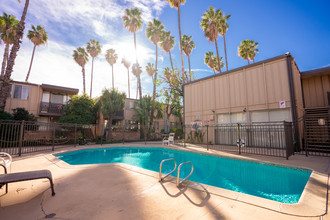 Balboa Palms Apartments in Northridge, CA - Building Photo - Building Photo