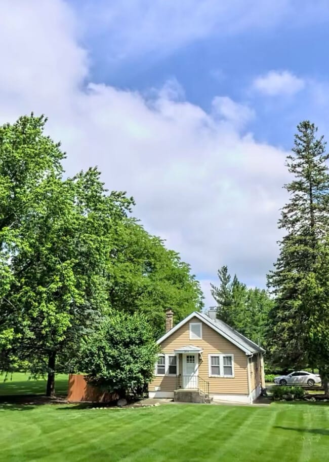 property at 2414 Maple Ave