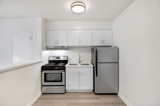 1432 16th St, Unit 03 in Santa Monica, CA - Building Photo - Building Photo