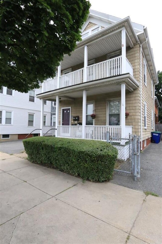 543 Broadway, Unit 2 in Somerville, MA - Building Photo - Building Photo