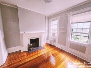 2 Champney Pl, Unit 1 in Boston, MA - Building Photo - Building Photo