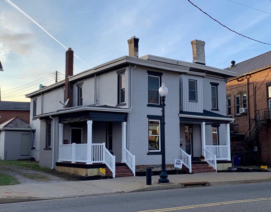 123 S Lincoln Ave in Salem, OH - Building Photo