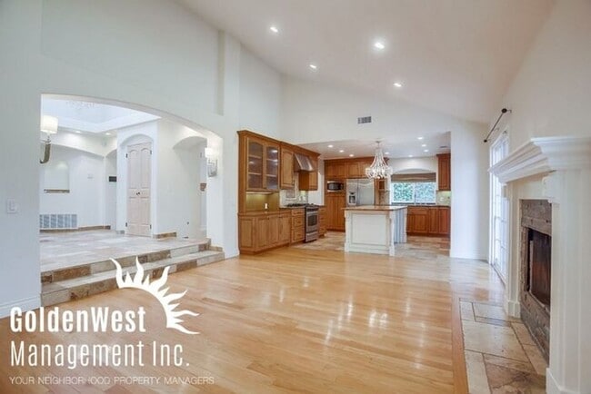 1605 Landquist Dr in Encinitas, CA - Building Photo - Building Photo