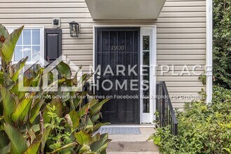 1900 Shawn Wayne Ct SE in Atlanta, GA - Building Photo - Building Photo
