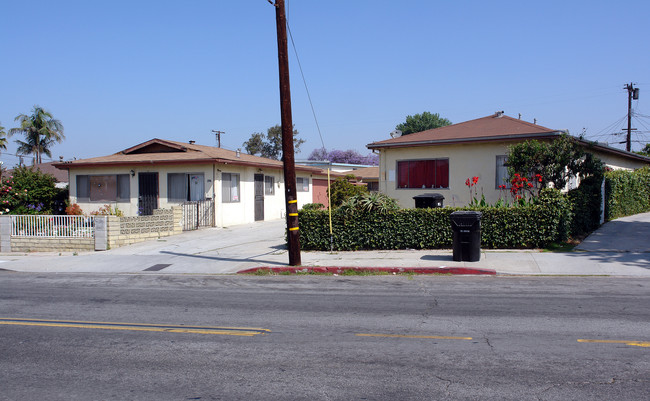 527 E Hyde Park Blvd in Inglewood, CA - Building Photo - Building Photo