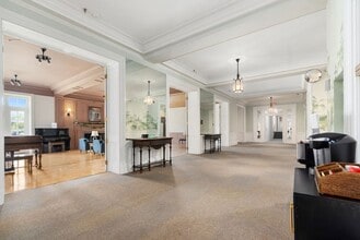 Austin Manor in Delaware, OH - Building Photo - Building Photo