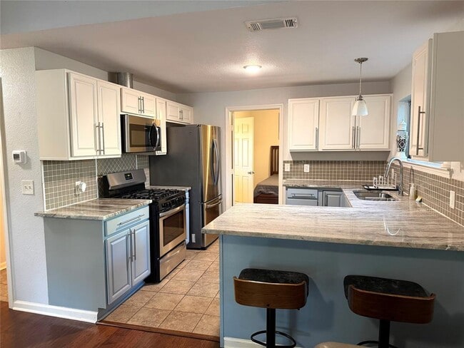 property at 3616 Munson St