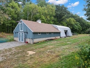 123 Pond St in Georgetown, MA - Building Photo - Building Photo