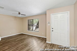 10634 Cavelier Point in San Antonio, TX - Foto de edificio - Building Photo