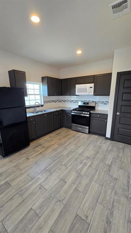property at 884 Rd 3550