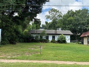 1706 Riggins Rd in Tallahassee, FL - Building Photo - Building Photo