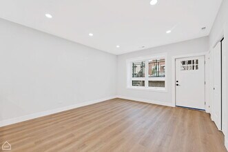 2132 S Fairfield Ave in Chicago, IL - Building Photo - Building Photo