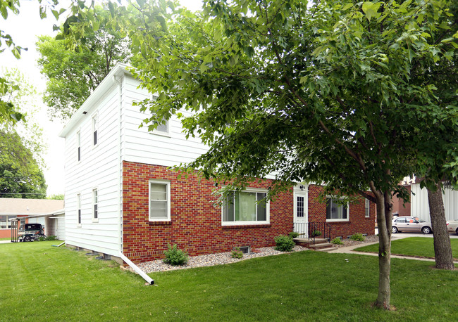 209 SW Cherry St in Ankeny, IA - Foto de edificio - Building Photo