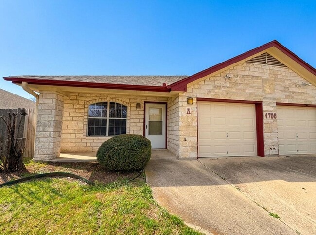 4706 John David Dr in Killeen, TX - Building Photo - Building Photo