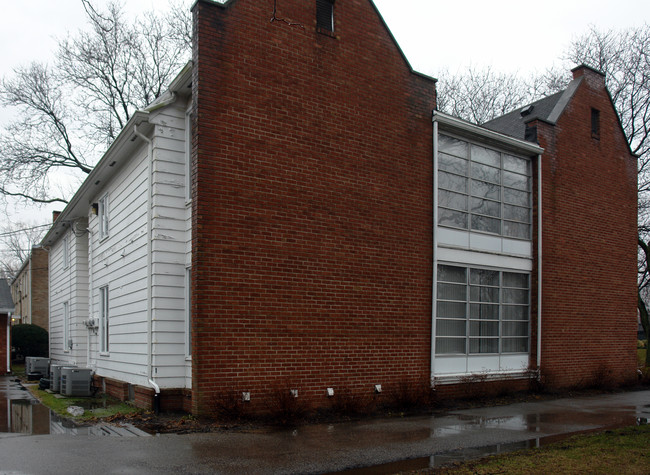 4334 W Bancroft St in Toledo, OH - Building Photo - Building Photo