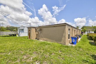 266 Sw 3rd St in Deerfield Beach, FL - Building Photo - Building Photo