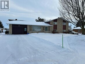 127 Centenaire St in Embrun, ON - Building Photo - Building Photo