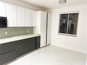 499 Conservation Dr in Weston, FL - Building Photo - Building Photo