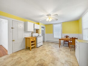 27 Loveland St in Middletown, CT - Building Photo - Building Photo