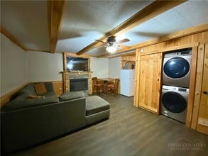 143 Ridge Crest Dr in West Jefferson, NC - Building Photo - Building Photo