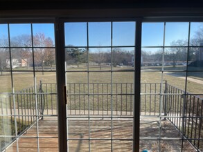 500 N Fox Hills Dr in Bloomfield Township, MI - Building Photo - Building Photo