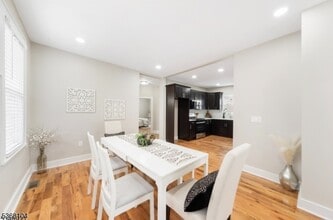 41 Meadowbrook Rd in Maplewood, NJ - Building Photo - Building Photo