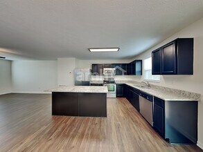 99 Wooded Ridge Dr in Amelia, OH - Building Photo - Building Photo