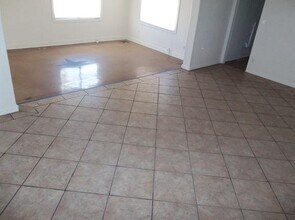 3120 Riverside Dr in Las Vegas, NV - Building Photo - Building Photo