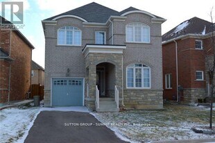 36 Denali Cres in Brampton, ON - Building Photo