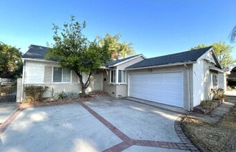 8017 Lurline Ave in Los Angeles, CA - Building Photo - Building Photo
