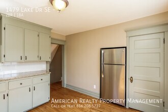 1479 Lake Dr SE in Grand Rapids, MI - Building Photo - Building Photo