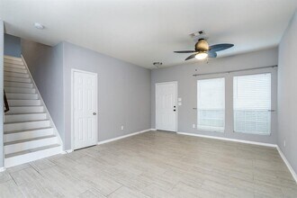 20027 Bayliss Manor Ln in Cypress, TX - Building Photo - Building Photo