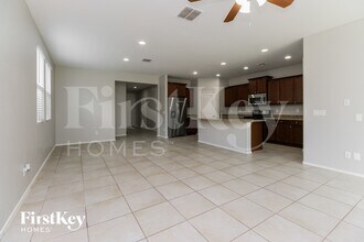 2465 W Arroyo Way in San Tan Valley, AZ - Building Photo - Building Photo