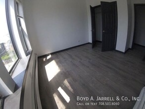 5926 S Michigan Ave in Chicago, IL - Building Photo - Building Photo