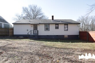 1832 S Sutton Dr in Memphis, TN - Building Photo - Building Photo