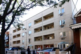 13236-13244 Maple Ave in Flushing, NY - Building Photo