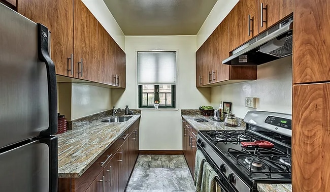 property at 1505 Archer Rd