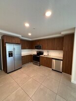 1234 NW 8th Ct, Unit B19 in Miami, FL - Building Photo