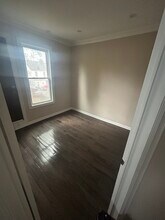 122 Terrace Ave in Hempstead, NY - Building Photo - Building Photo