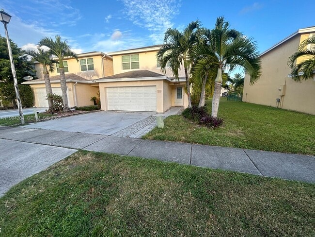4046 Eastridge Dr in Pompano Beach, FL - Foto de edificio - Building Photo