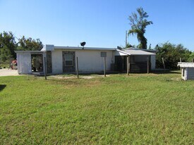 237 Helen Ave in Panama City, FL - Building Photo