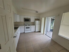 3157 Windover Ave in Kissimmee, FL - Foto de edificio - Building Photo