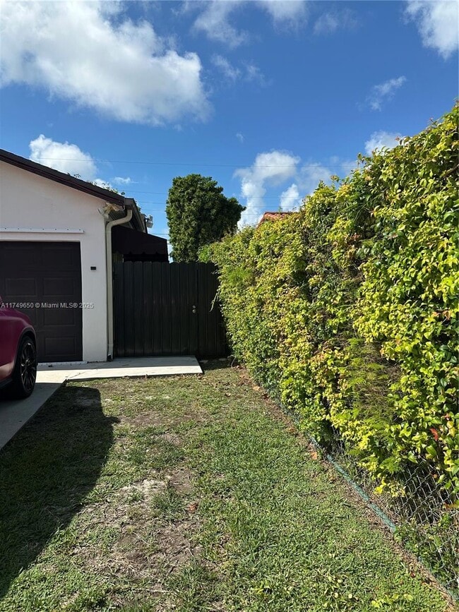 property at 7420 SW 31st St