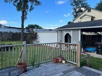 743 Yorkshire St photo'