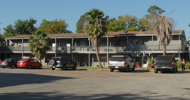 Hidden Pines in Houston, TX - Foto de edificio - Building Photo