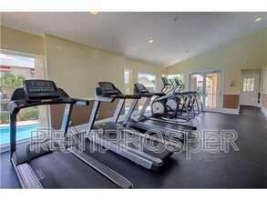 4221 S Semoran Blvd in Orlando, FL - Building Photo - Building Photo