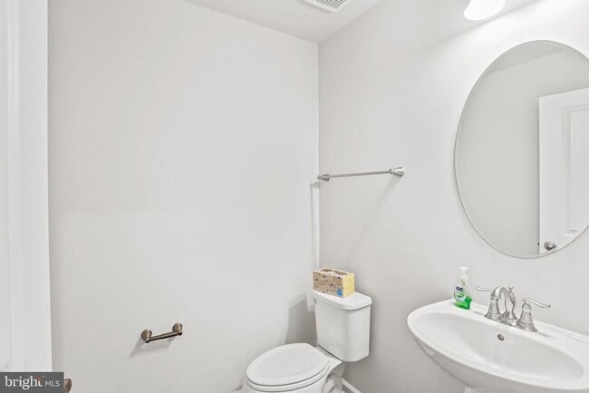 property at 2923 Glendale Ave