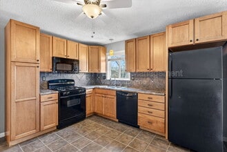 12887 Fox Haven Dr in Florissant, MO - Building Photo - Building Photo